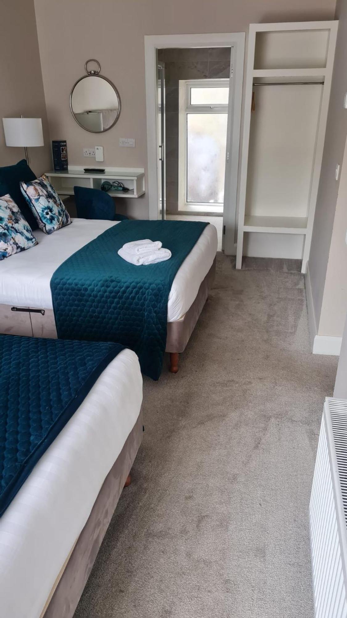 The Dolphin Hotel Crossmolina Экстерьер фото